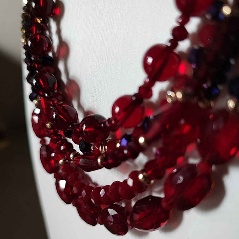 NRQ Ruby Red Faceted Glass Crystal and Purple Beaded Gold Tone Necklace Signed - Picture 2 of 16